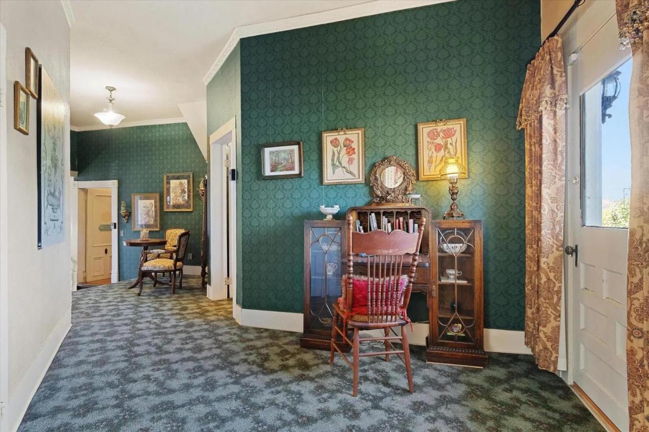 Four Winds Victorian Venue & Suites Bonham Eksteriør bilde