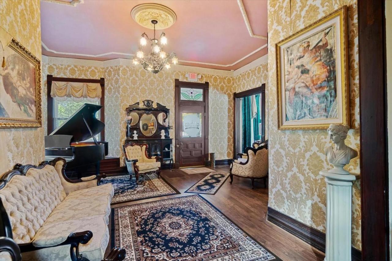 Four Winds Victorian Venue & Suites Bonham Eksteriør bilde